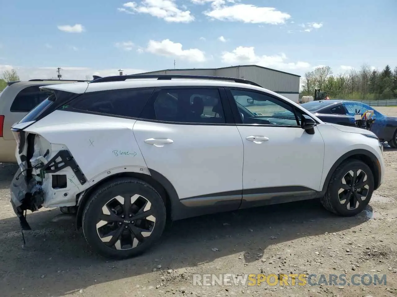 3 Photograph of a damaged car 5XYK6CAFXPG081007 KIA SPORTAGE X 2023