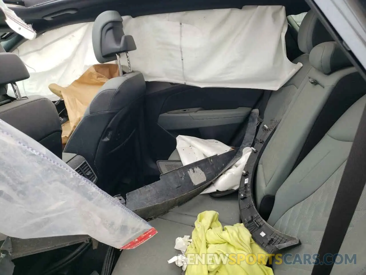11 Photograph of a damaged car KNDPXCAF4P7168434 KIA SPORTAGE X 2023
