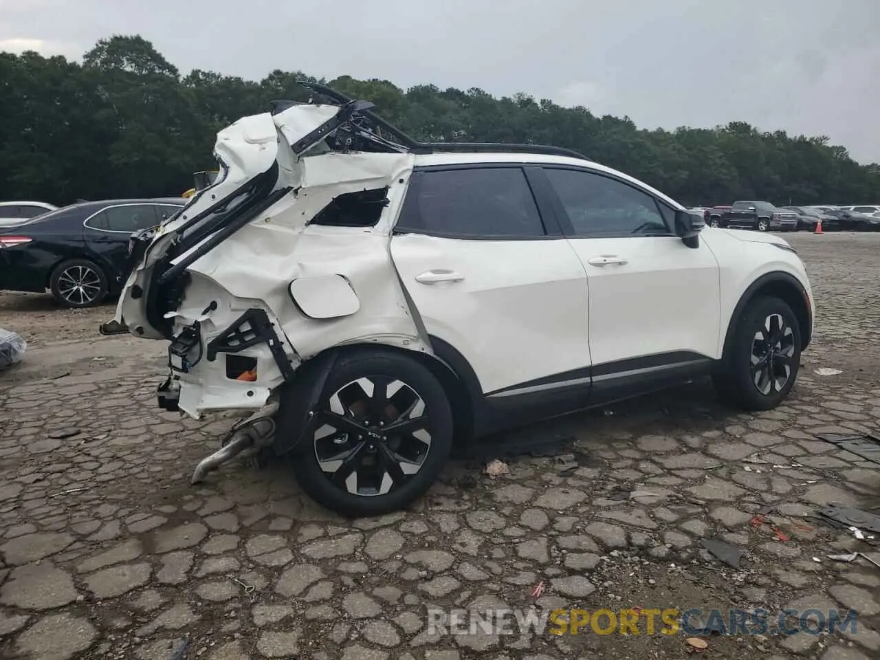 3 Photograph of a damaged car KNDPYDAHXP7102331 KIA SPORTAGE X 2023