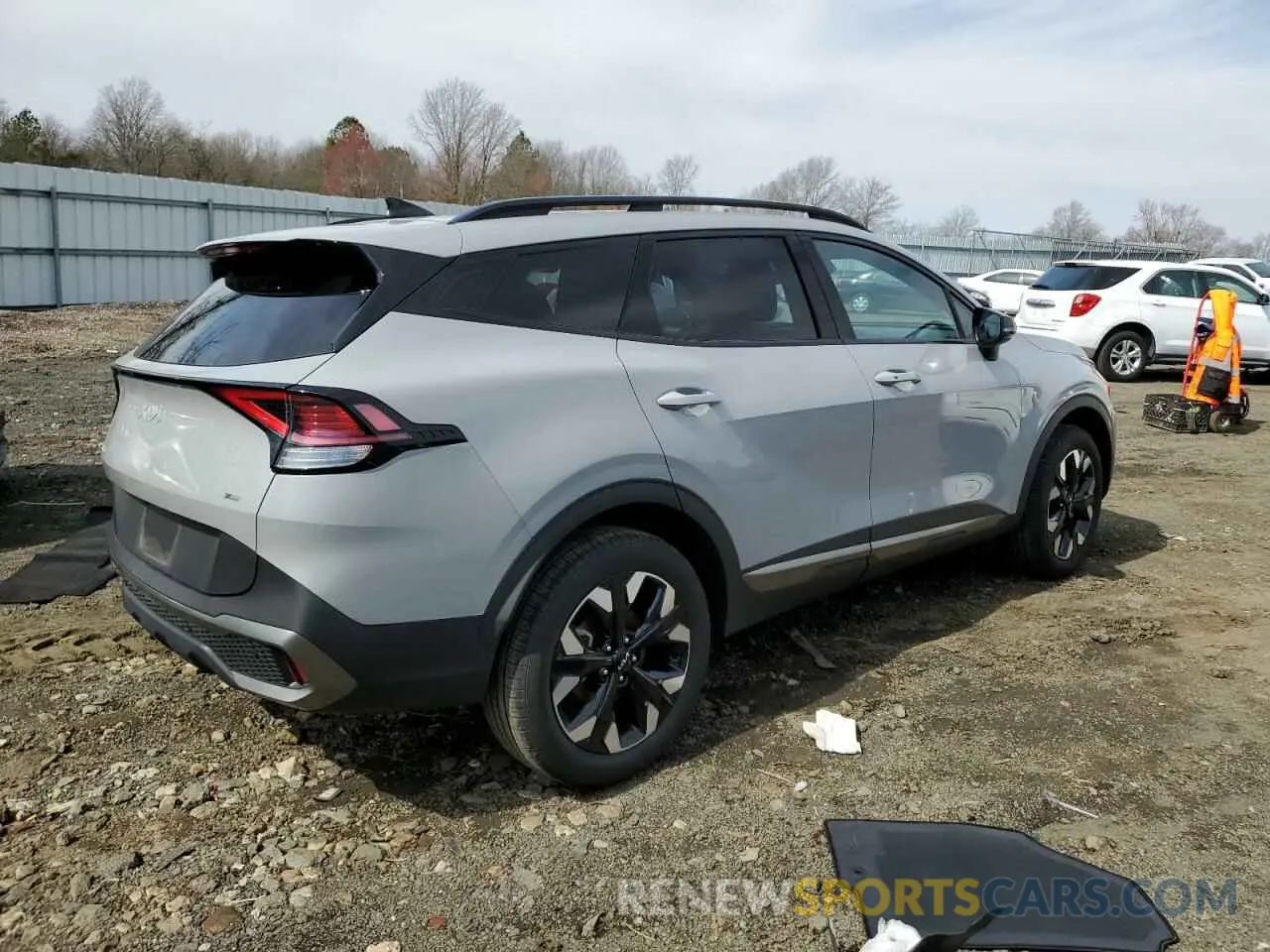 3 Photograph of a damaged car 5XYK6CDF6RG162939 KIA SPORTAGE X 2024