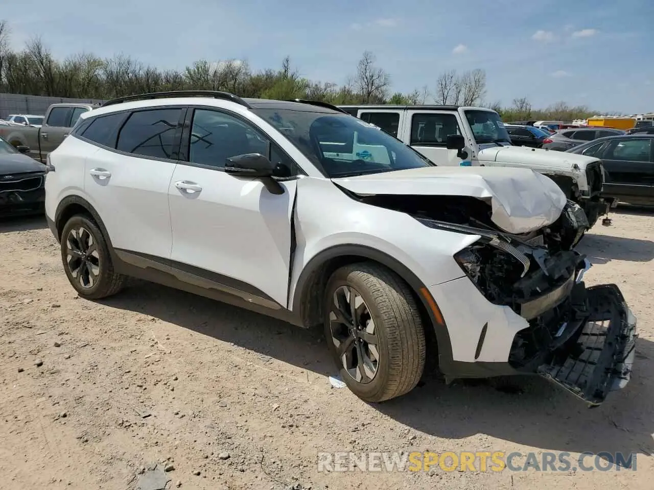 4 Photograph of a damaged car 5XYK6CDF7RG158706 KIA SPORTAGE X 2024