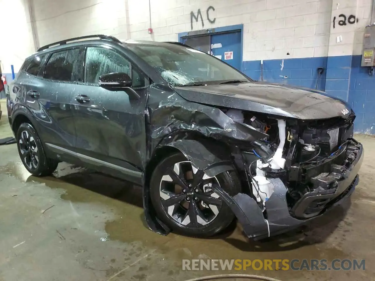 4 Photograph of a damaged car 5XYK6CDF7RG220993 KIA SPORTAGE X 2024