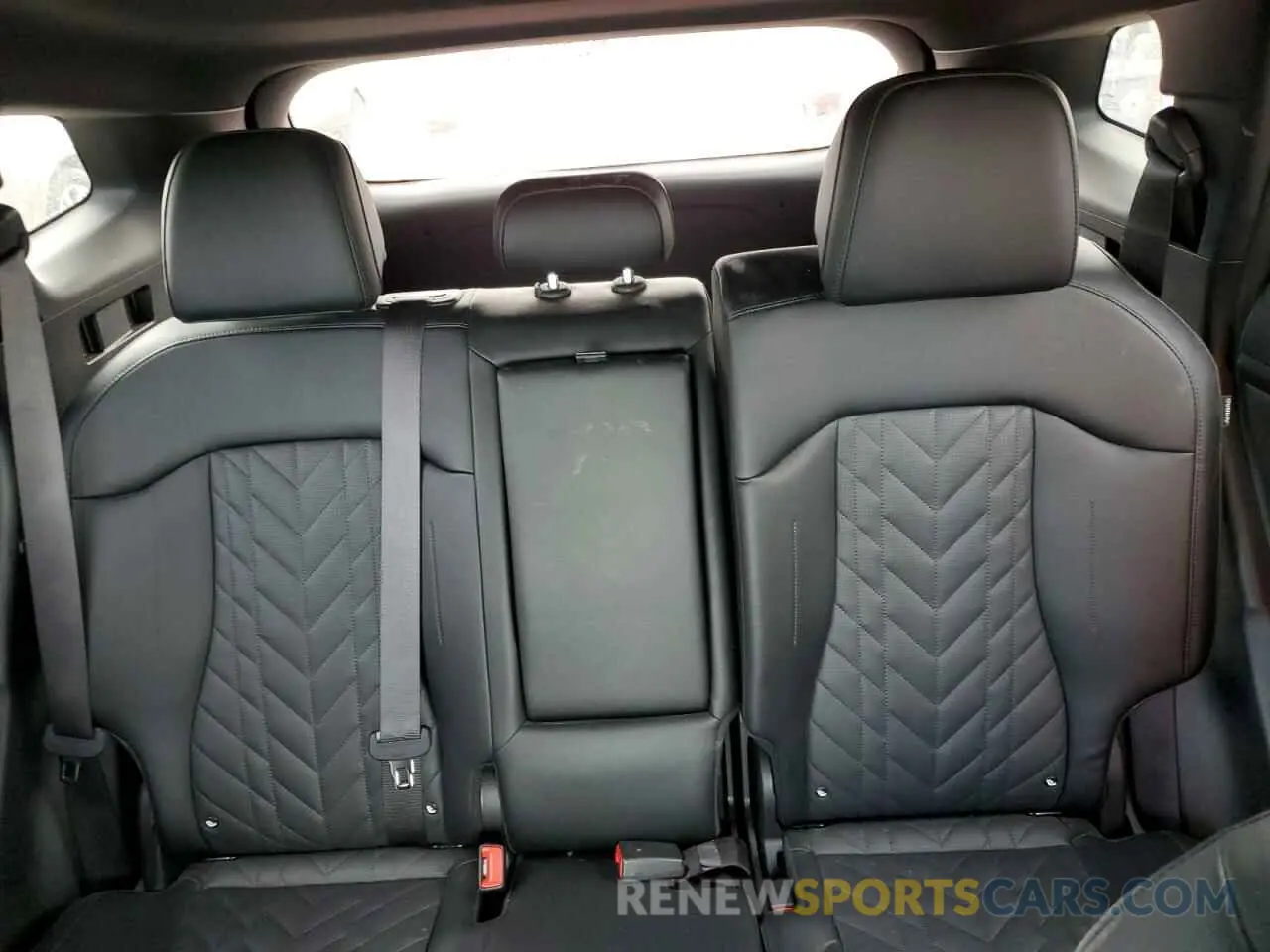 10 Photograph of a damaged car 5XYK6CDF8RG158584 KIA SPORTAGE X 2024
