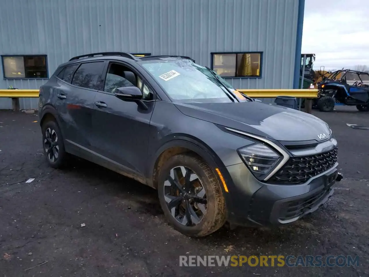 4 Photograph of a damaged car 5XYK6CDF8RG201921 KIA SPORTAGE X 2024