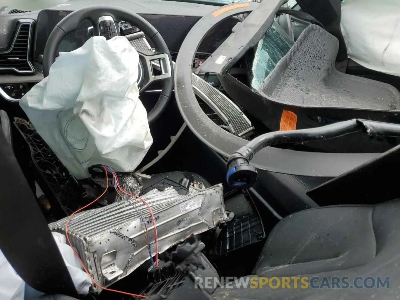 8 Photograph of a damaged car KNDPYDDH9R7141586 KIA SPORTAGE X 2024