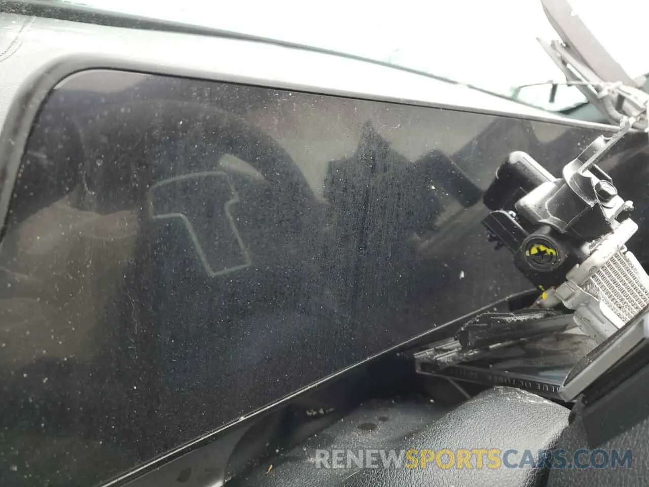 9 Photograph of a damaged car KNDPYDDH9R7141586 KIA SPORTAGE X 2024