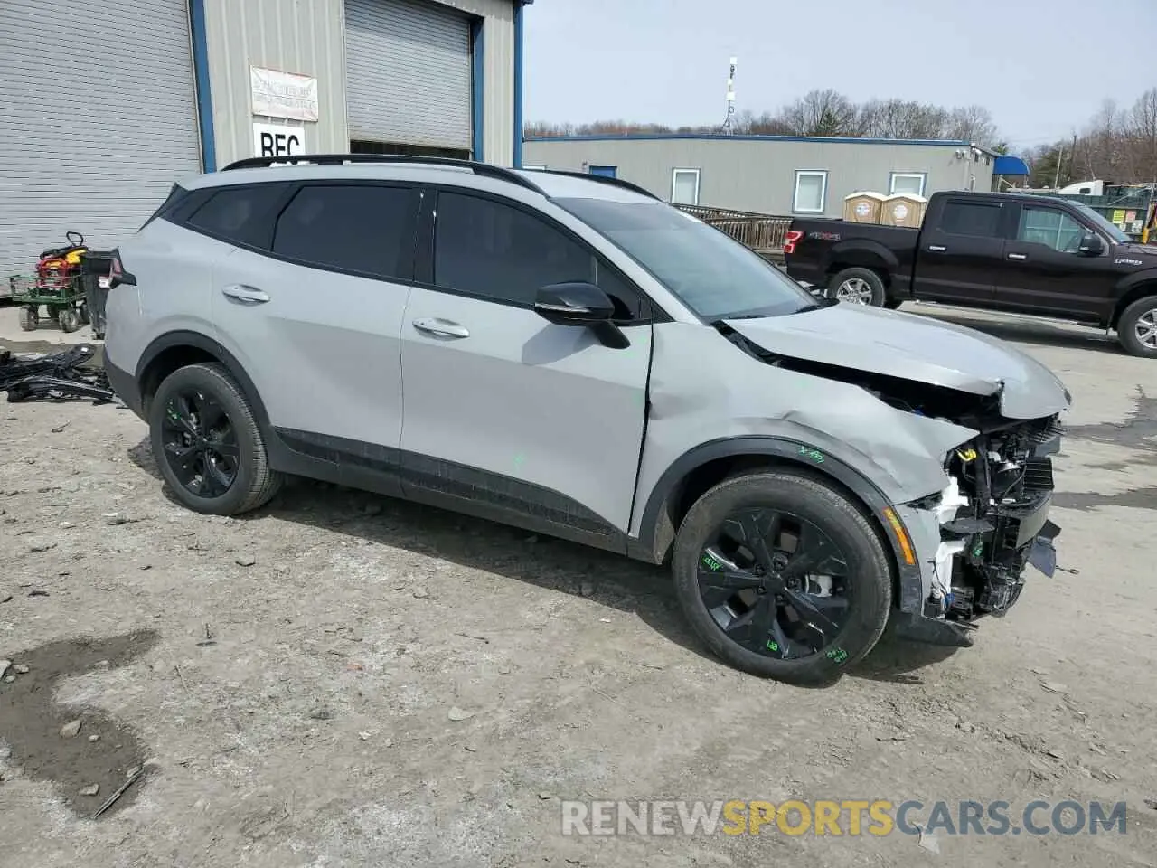 4 Photograph of a damaged car 5XYK6CDFXSG278716 KIA SPORTAGE X 2025