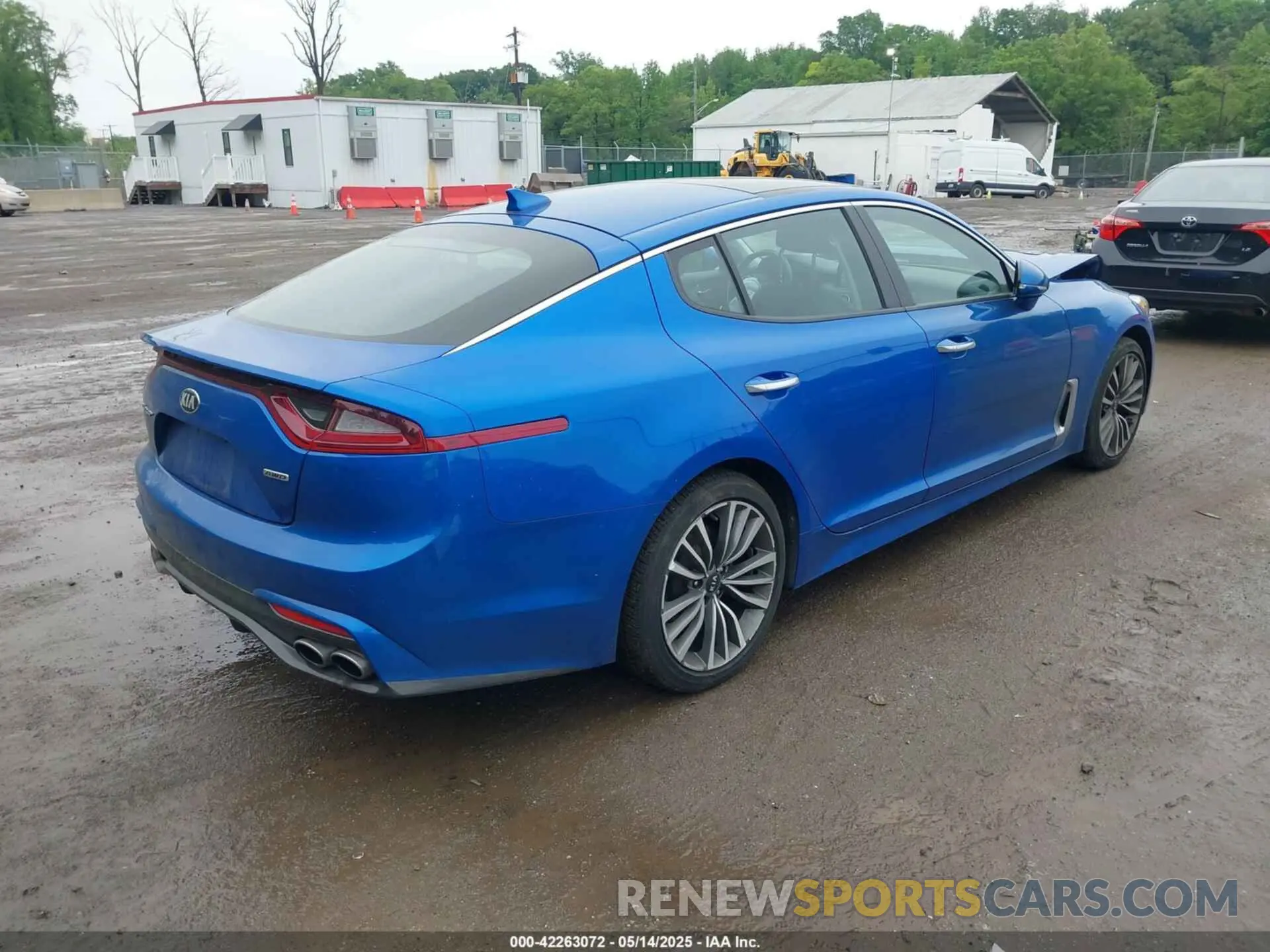 4 Photograph of a damaged car KNAE15LA1K6059284 KIA STINGER 2019