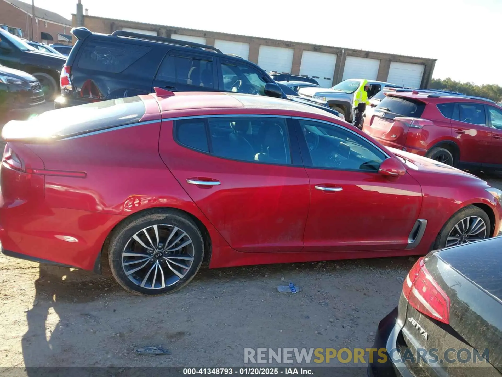 14 Photograph of a damaged car KNAE15LA2K6046124 KIA STINGER 2019