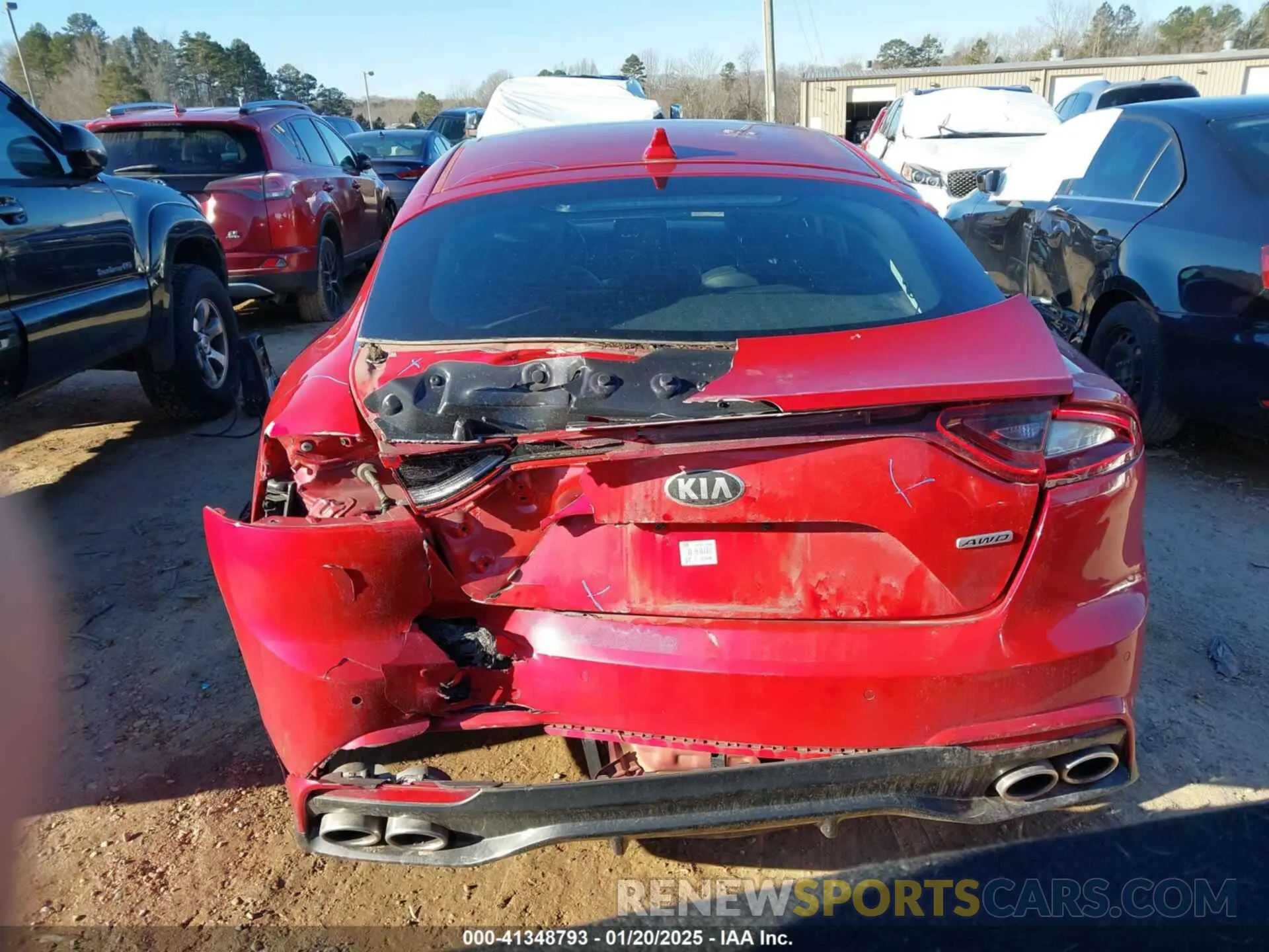 17 Photograph of a damaged car KNAE15LA2K6046124 KIA STINGER 2019