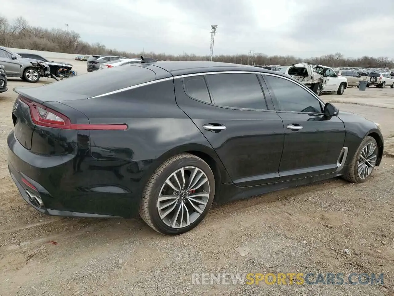 3 Photograph of a damaged car KNAE15LA3K6060047 KIA STINGER 2019