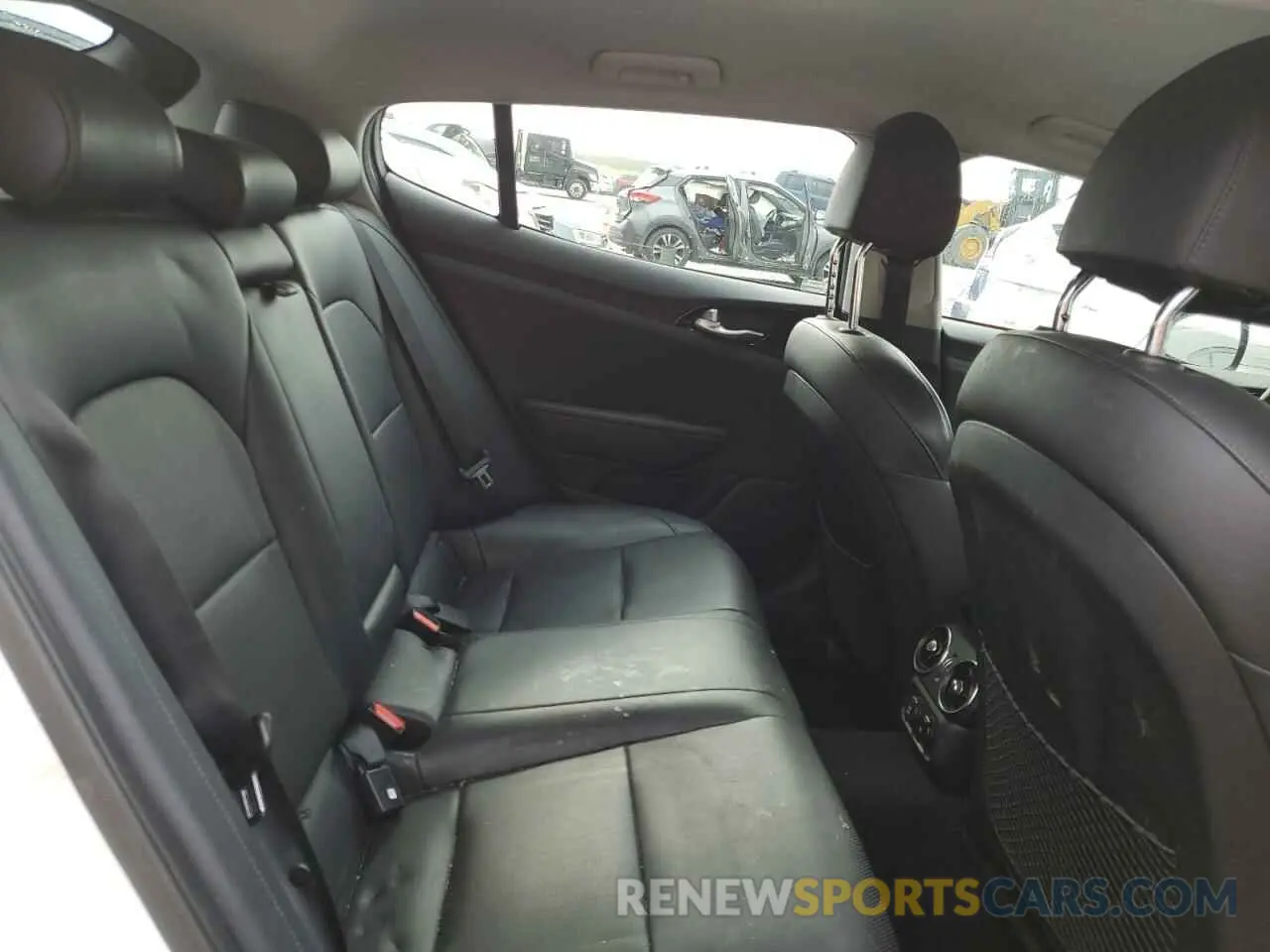 10 Photograph of a damaged car KNAE15LA4K6064060 KIA STINGER 2019