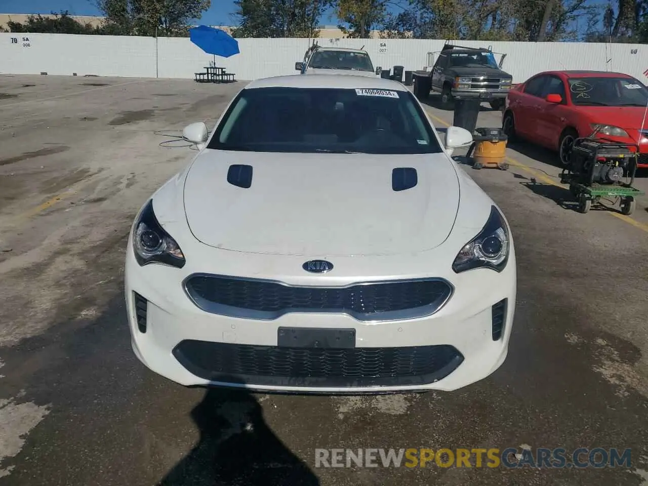 5 Photograph of a damaged car KNAE15LA5K6051365 KIA STINGER 2019