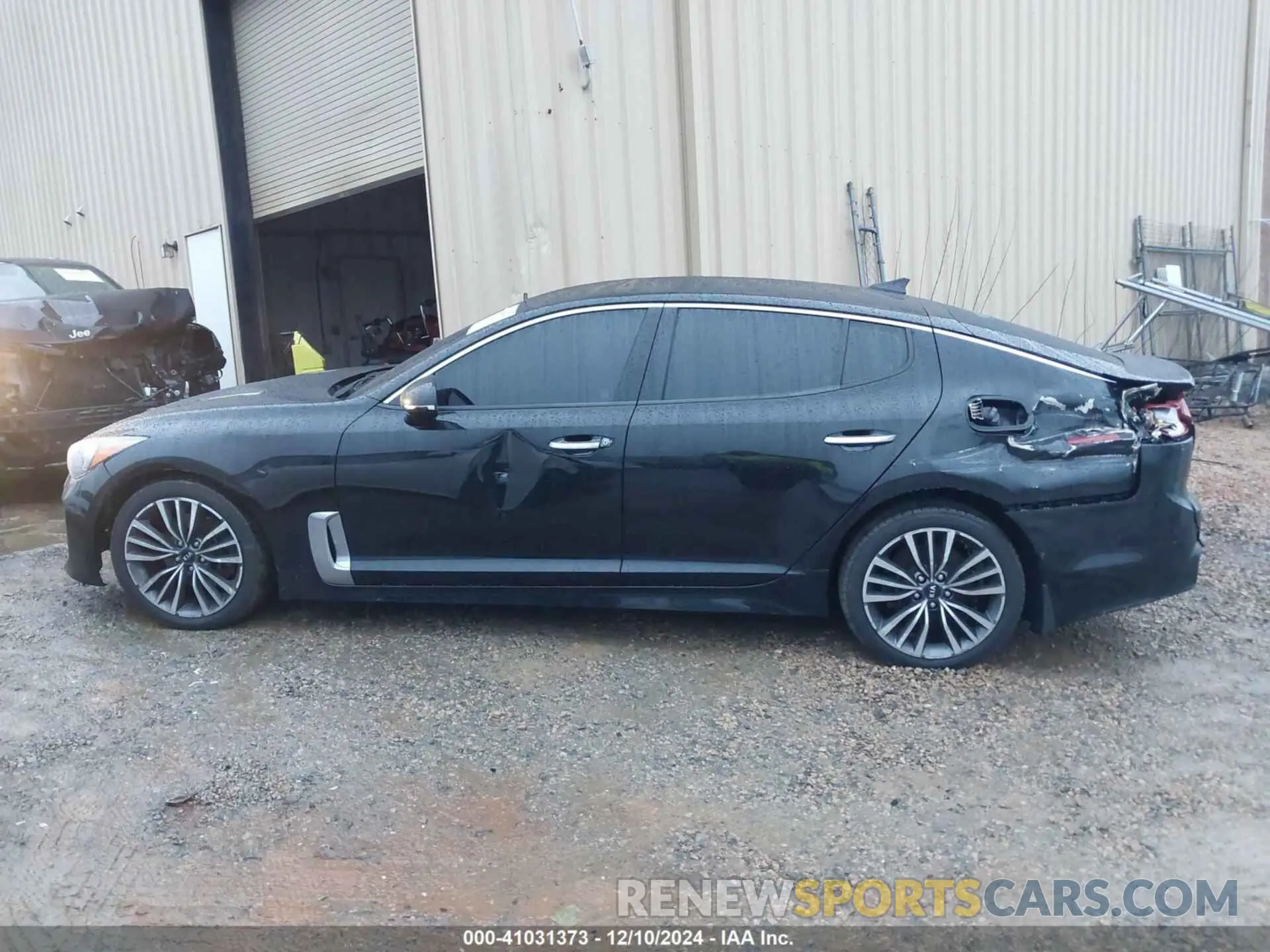 14 Photograph of a damaged car KNAE15LA6K6069504 KIA STINGER 2019