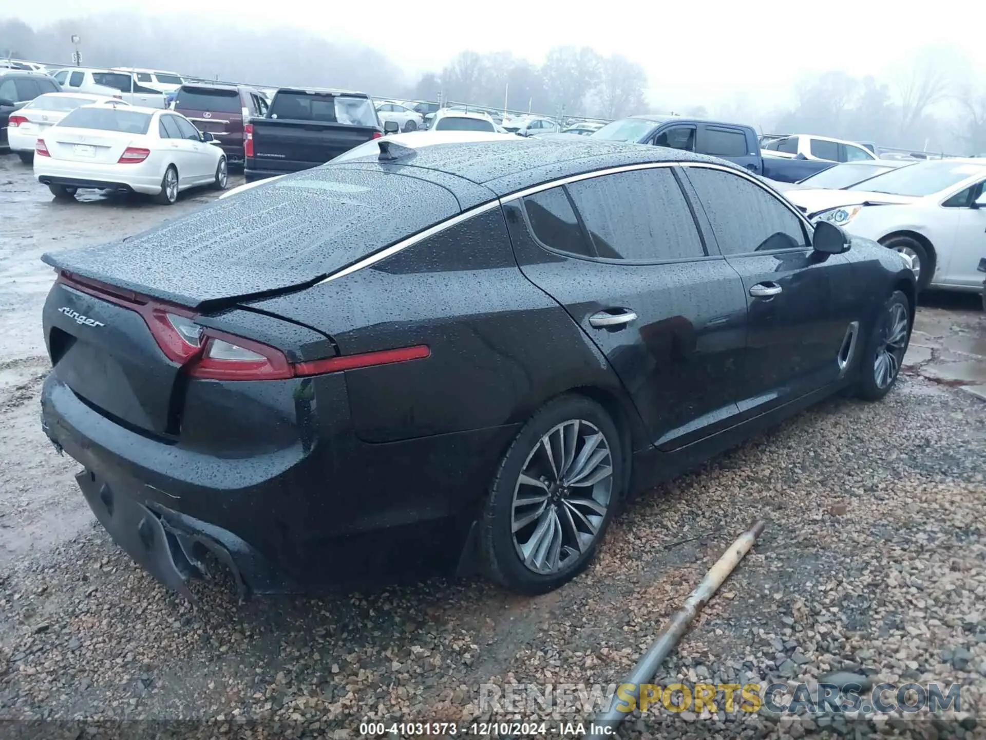 4 Photograph of a damaged car KNAE15LA6K6069504 KIA STINGER 2019