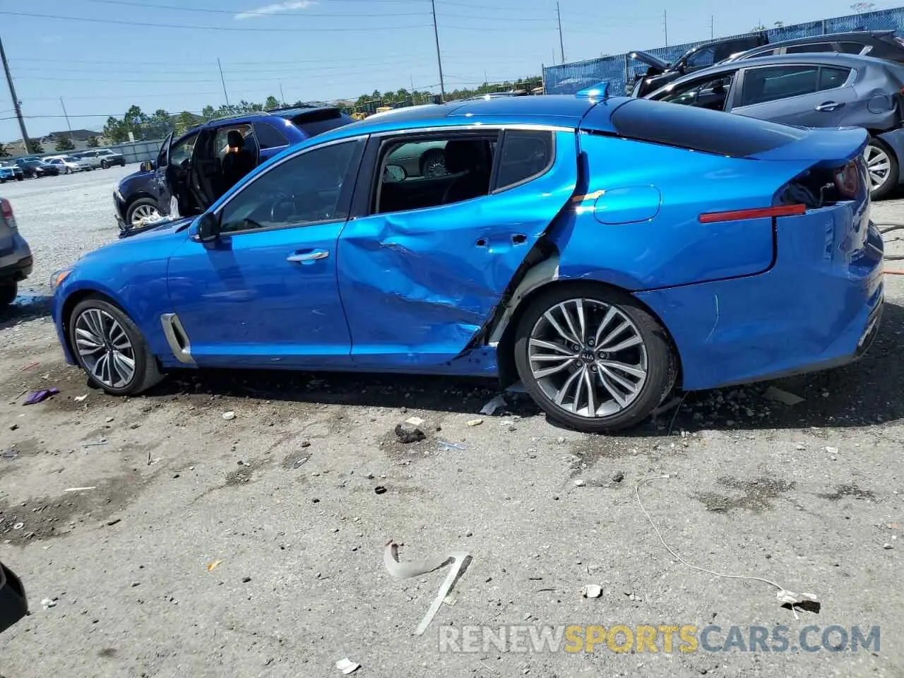 2 Photograph of a damaged car KNAE15LA9K6067794 KIA STINGER 2019
