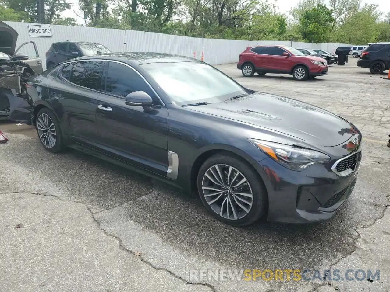 4 Photograph of a damaged car KNAE25LA3K6058487 KIA STINGER 2019
