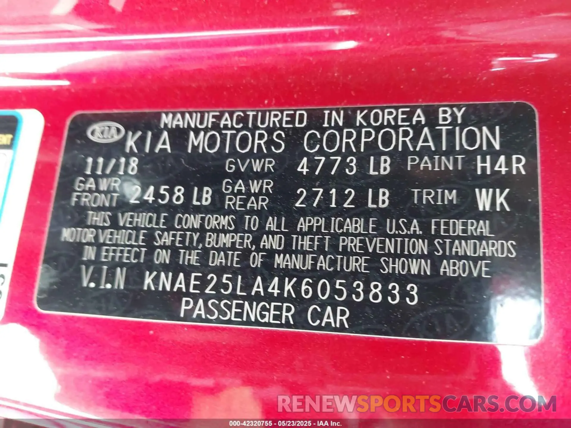 9 Photograph of a damaged car KNAE25LA4K6053833 KIA STINGER 2019