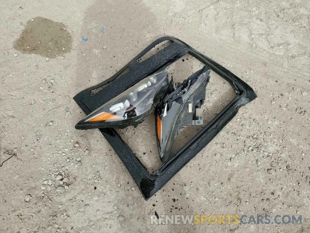 12 Photograph of a damaged car KNAE25LA9K6059823 KIA STINGER 2019