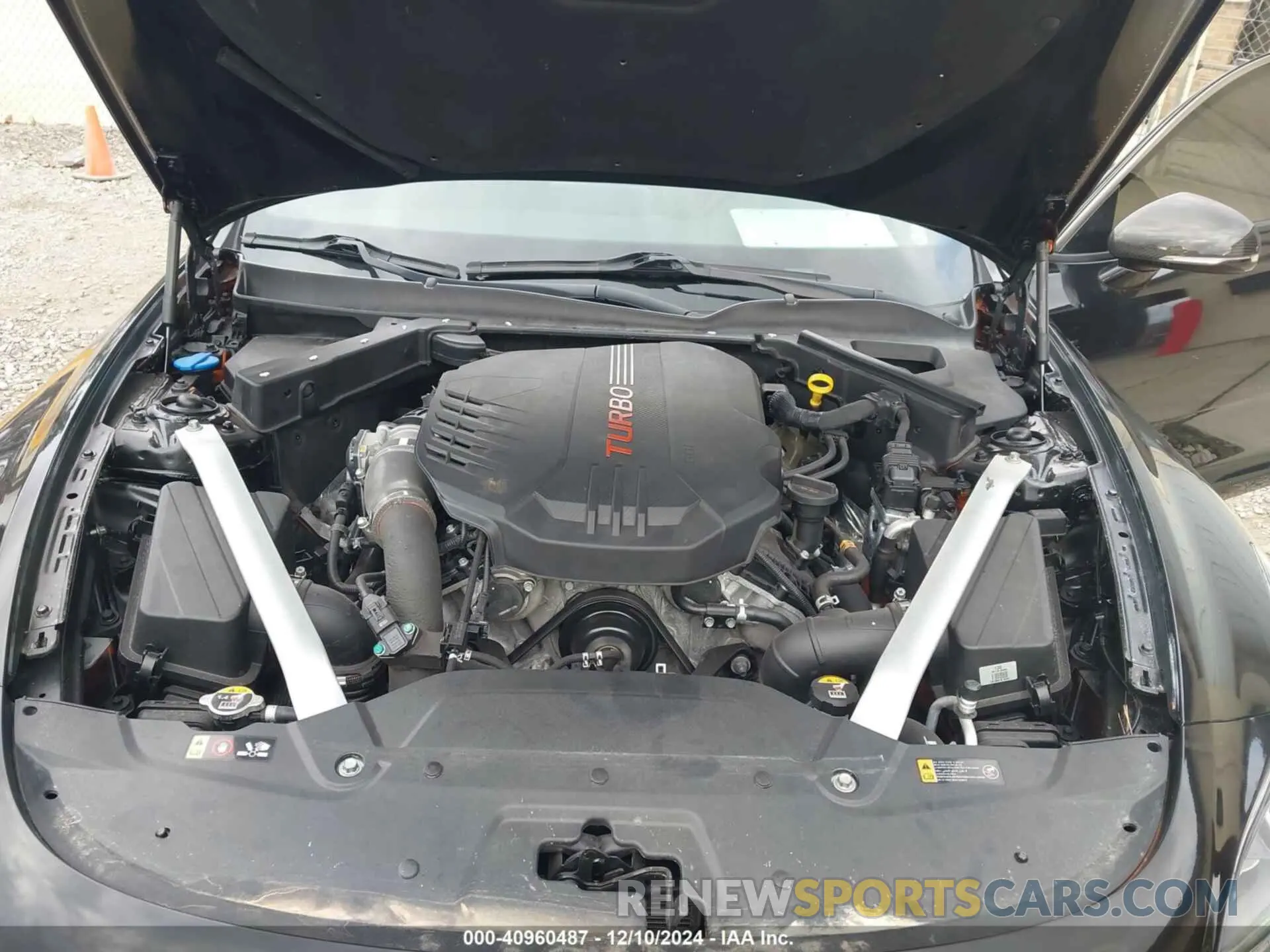 10 Photograph of a damaged car KNAE35LC7K6070754 KIA STINGER 2019