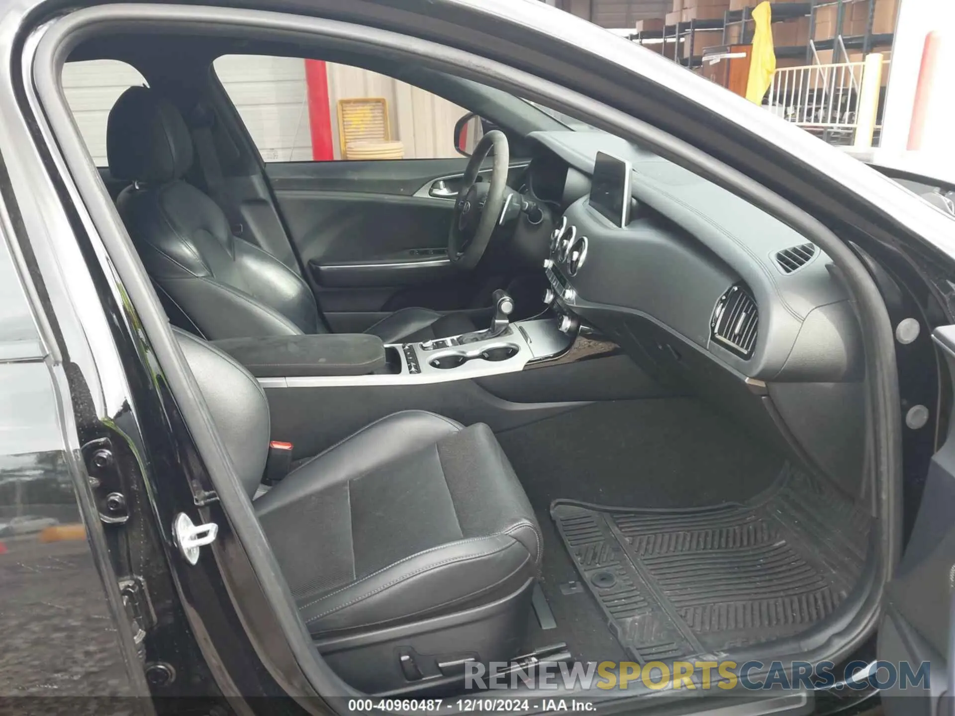 5 Photograph of a damaged car KNAE35LC7K6070754 KIA STINGER 2019