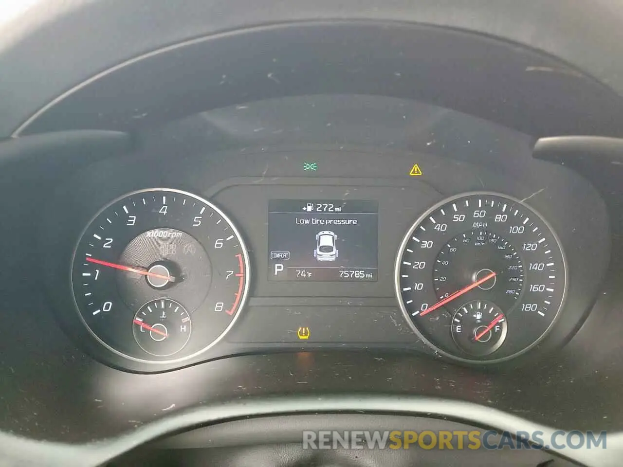 11 Photograph of a damaged car KNAE35LC9K6070562 KIA STINGER 2019