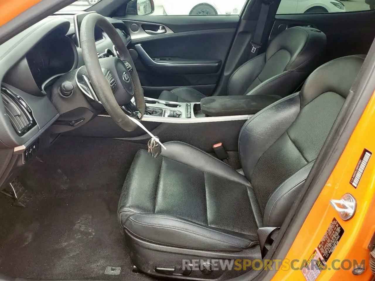 9 Photograph of a damaged car KNAE35LC9K6070562 KIA STINGER 2019