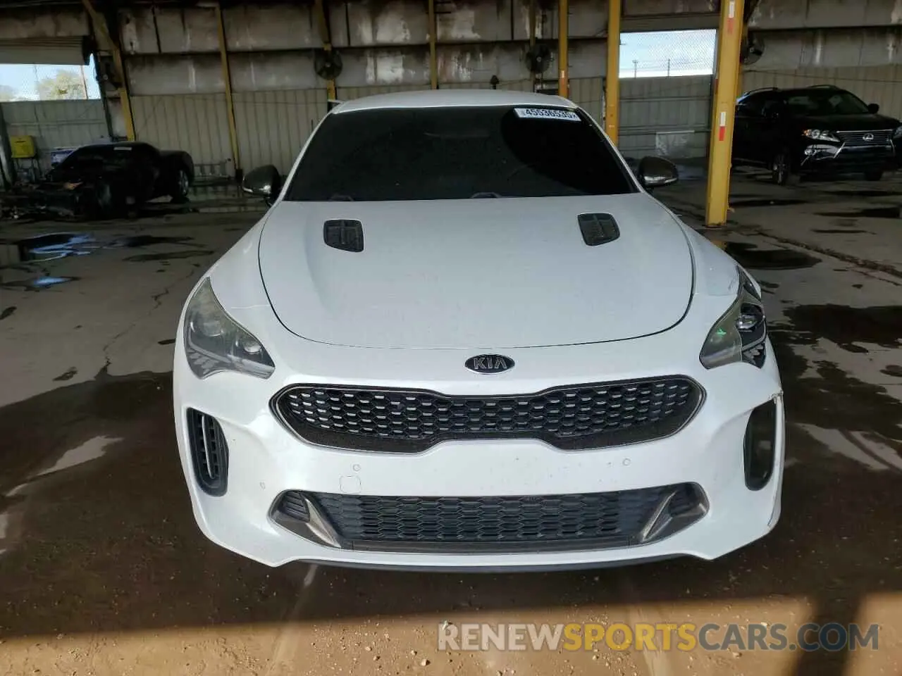 5 Photograph of a damaged car KNAE35LCXK6043127 KIA STINGER 2019