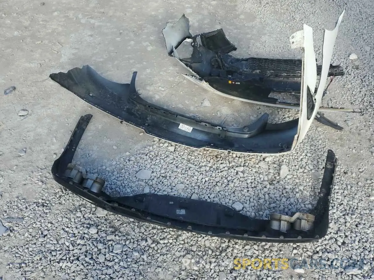 13 Photograph of a damaged car KNAE45LC4K6045792 KIA STINGER 2019