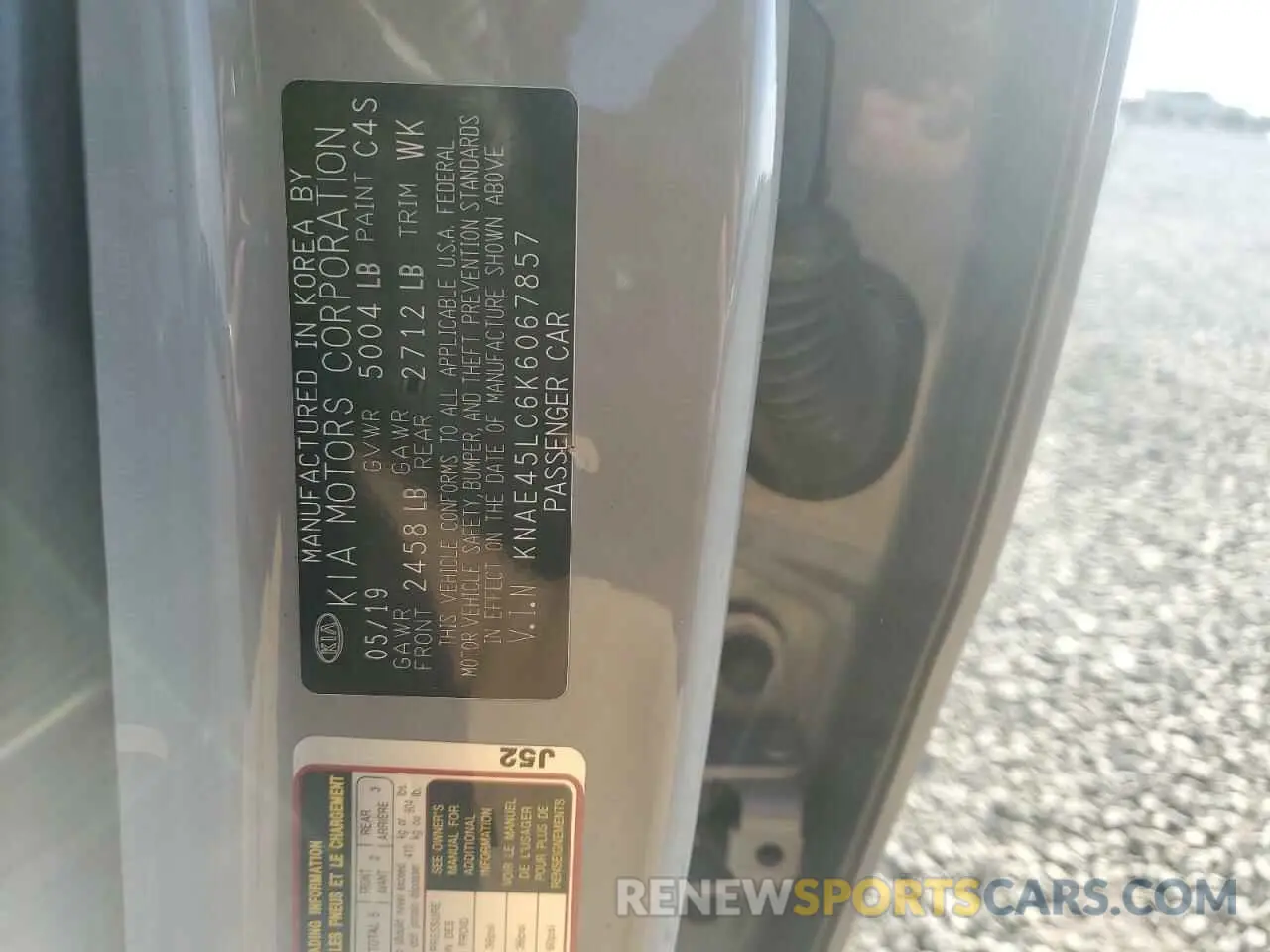 12 Photograph of a damaged car KNAE45LC6K6067857 KIA STINGER 2019