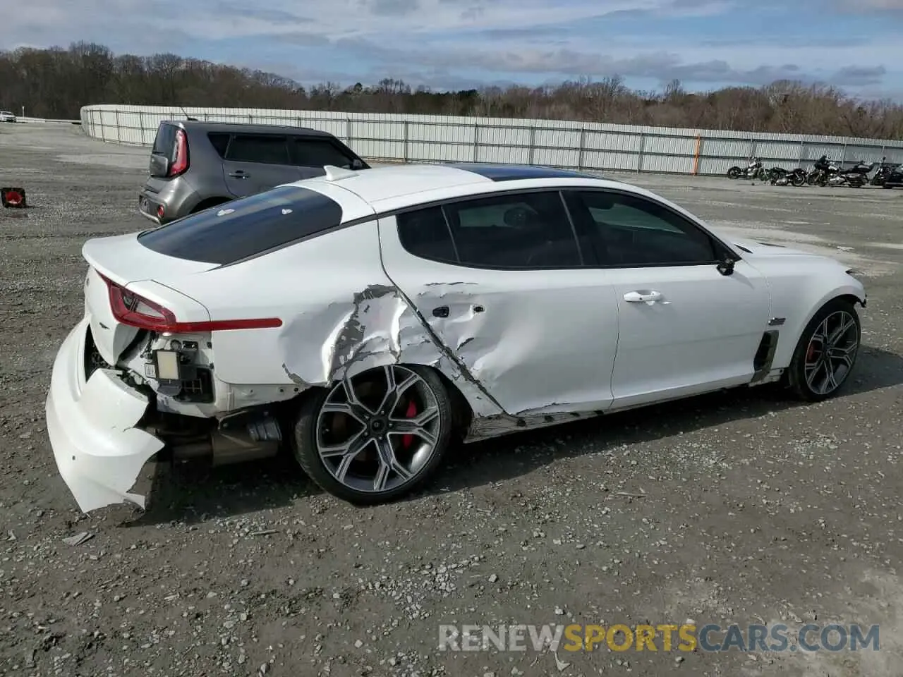 3 Photograph of a damaged car KNAE45LC7K6056477 KIA STINGER 2019