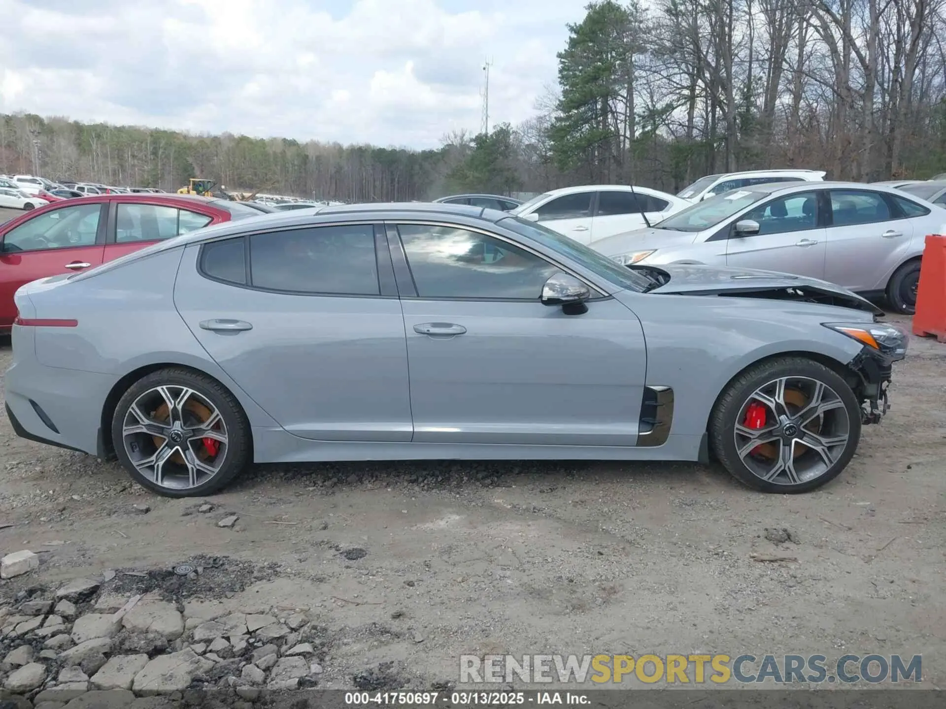 13 Photograph of a damaged car KNAE45LCXK6061530 KIA STINGER 2019