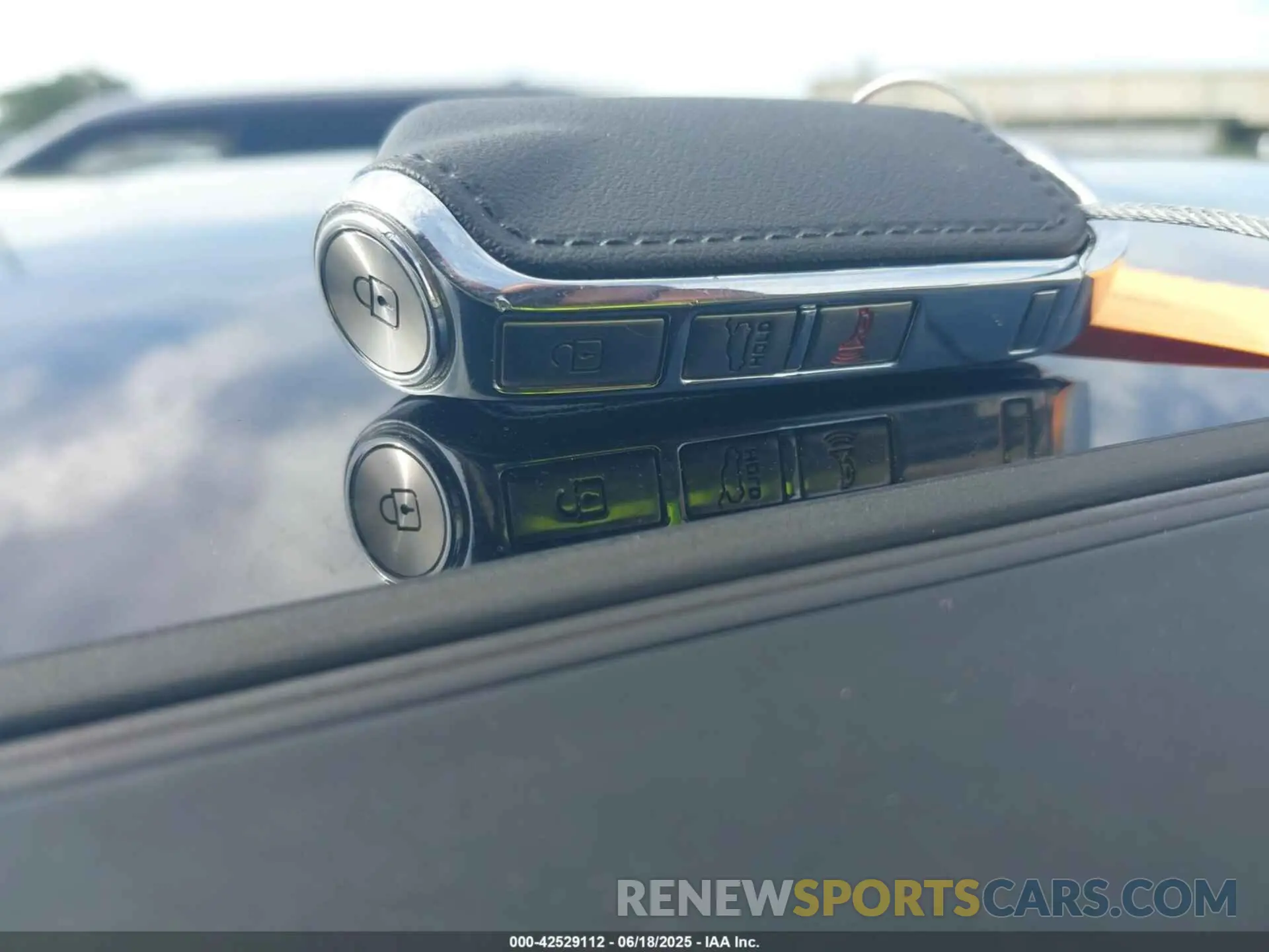 11 Photograph of a damaged car KNAE55LC1K6055502 KIA STINGER 2019