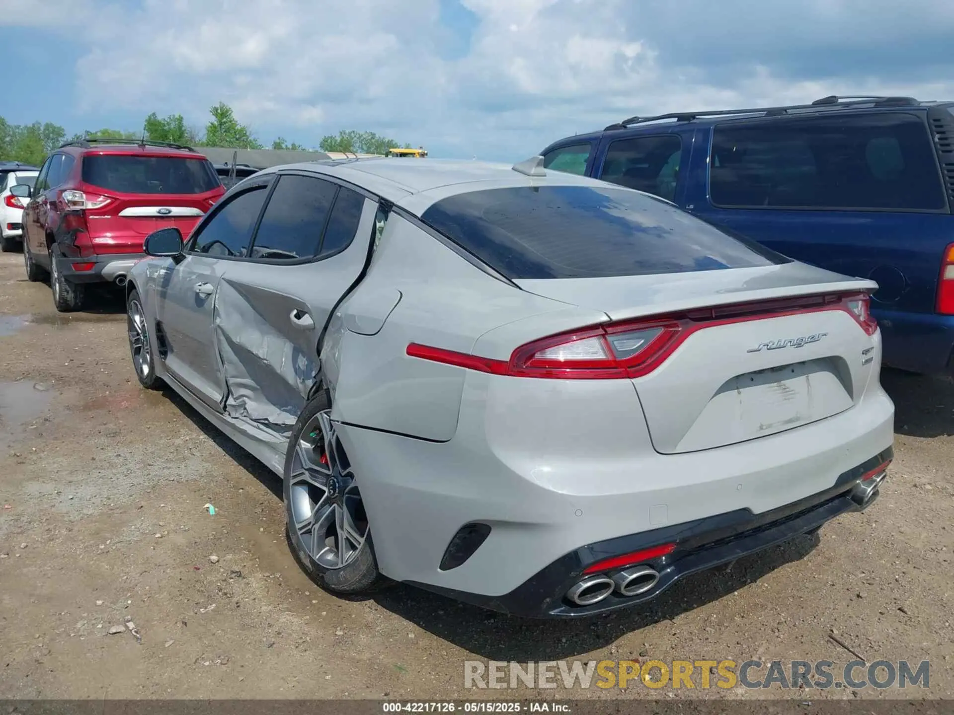 3 Photograph of a damaged car KNAE55LC1K6069433 KIA STINGER 2019