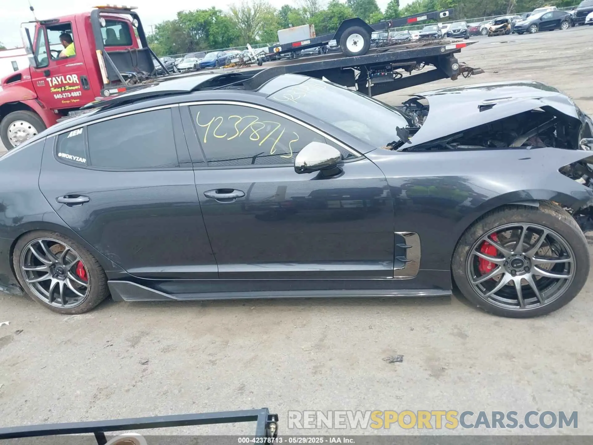 13 Photograph of a damaged car KNAE55LC2K6056528 KIA STINGER 2019