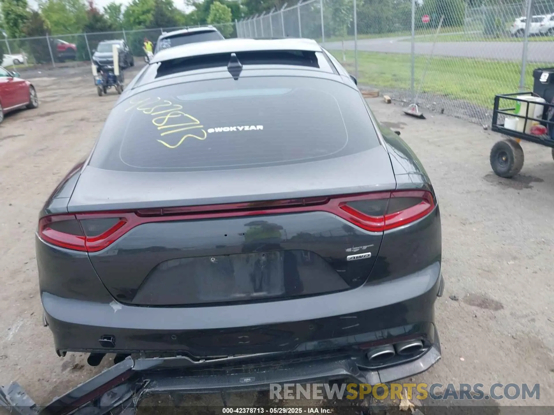 16 Photograph of a damaged car KNAE55LC2K6056528 KIA STINGER 2019