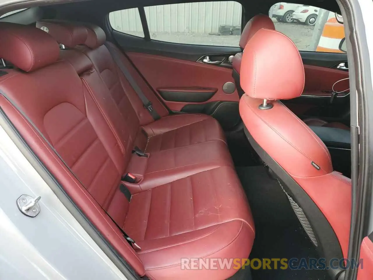10 Photograph of a damaged car KNAE55LC3K6064265 KIA STINGER 2019