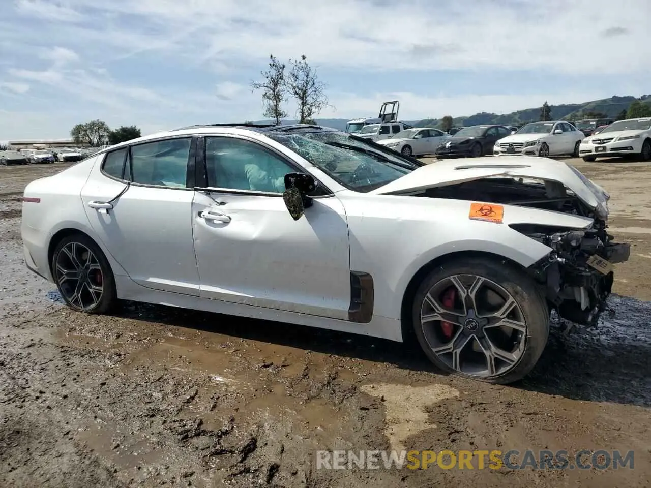4 Photograph of a damaged car KNAE55LC3K6068526 KIA STINGER 2019