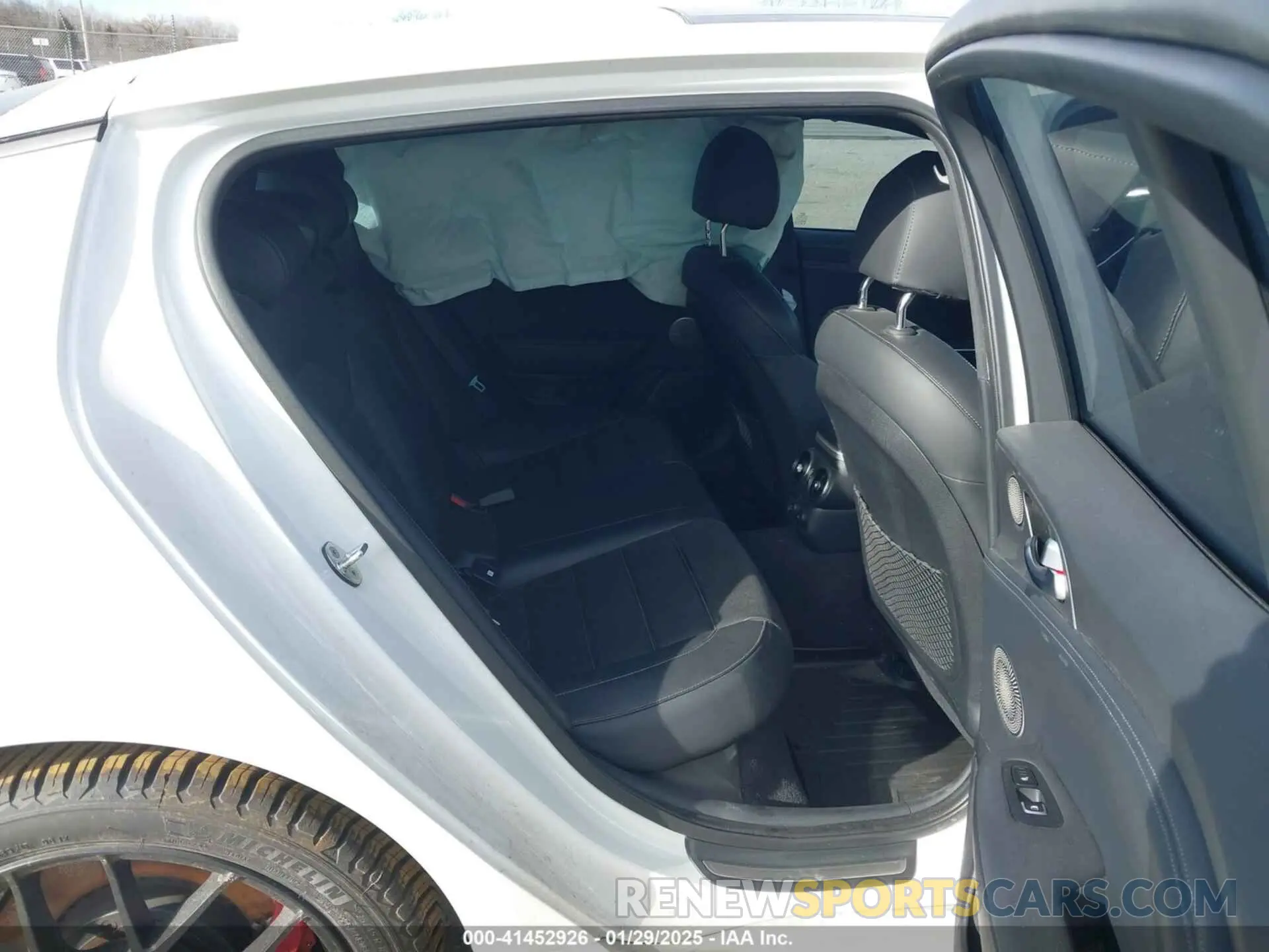 8 Photograph of a damaged car KNAE55LC4K6060015 KIA STINGER 2019