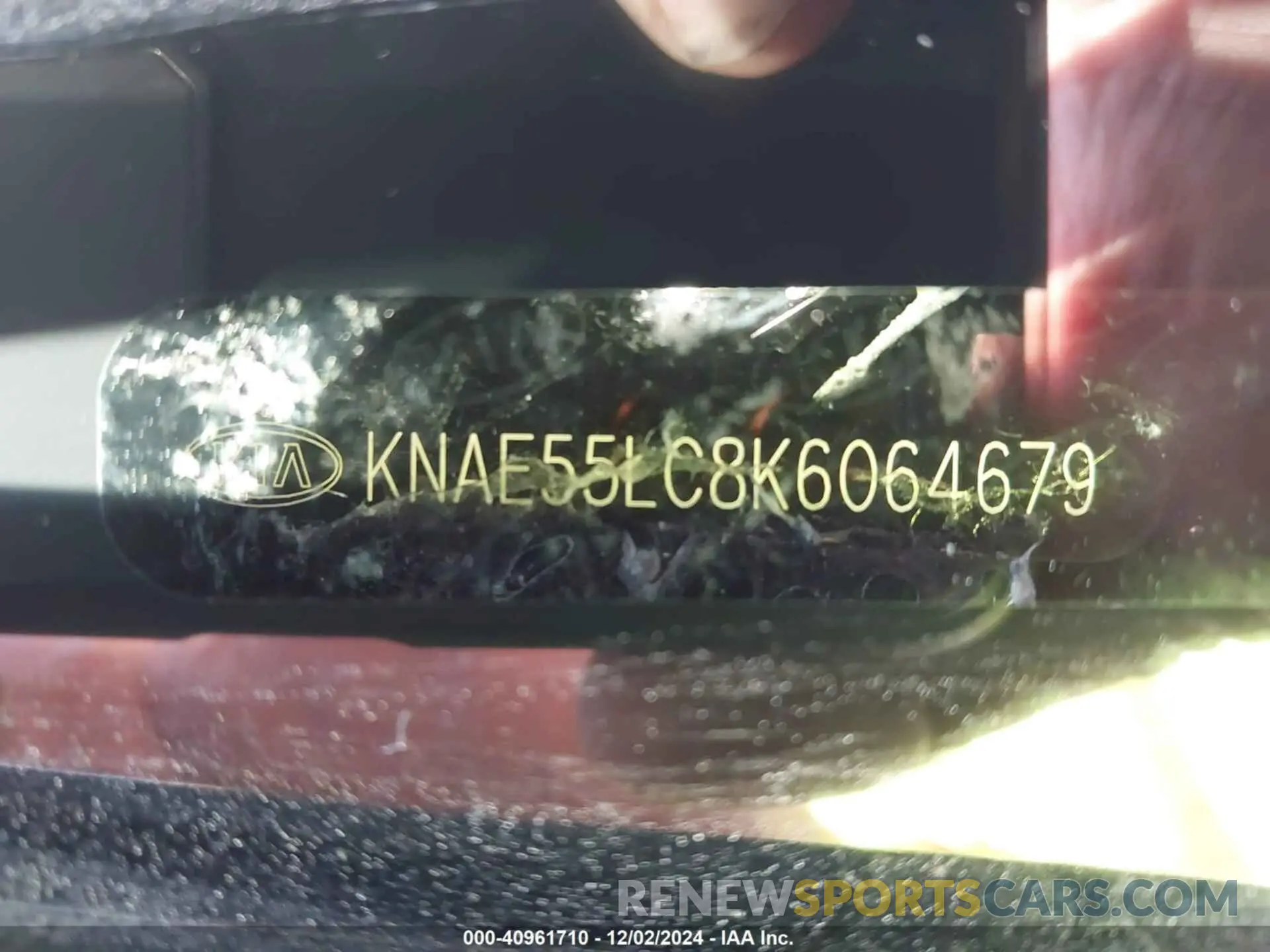 9 Photograph of a damaged car KNAE55LC8K6064679 KIA STINGER 2019