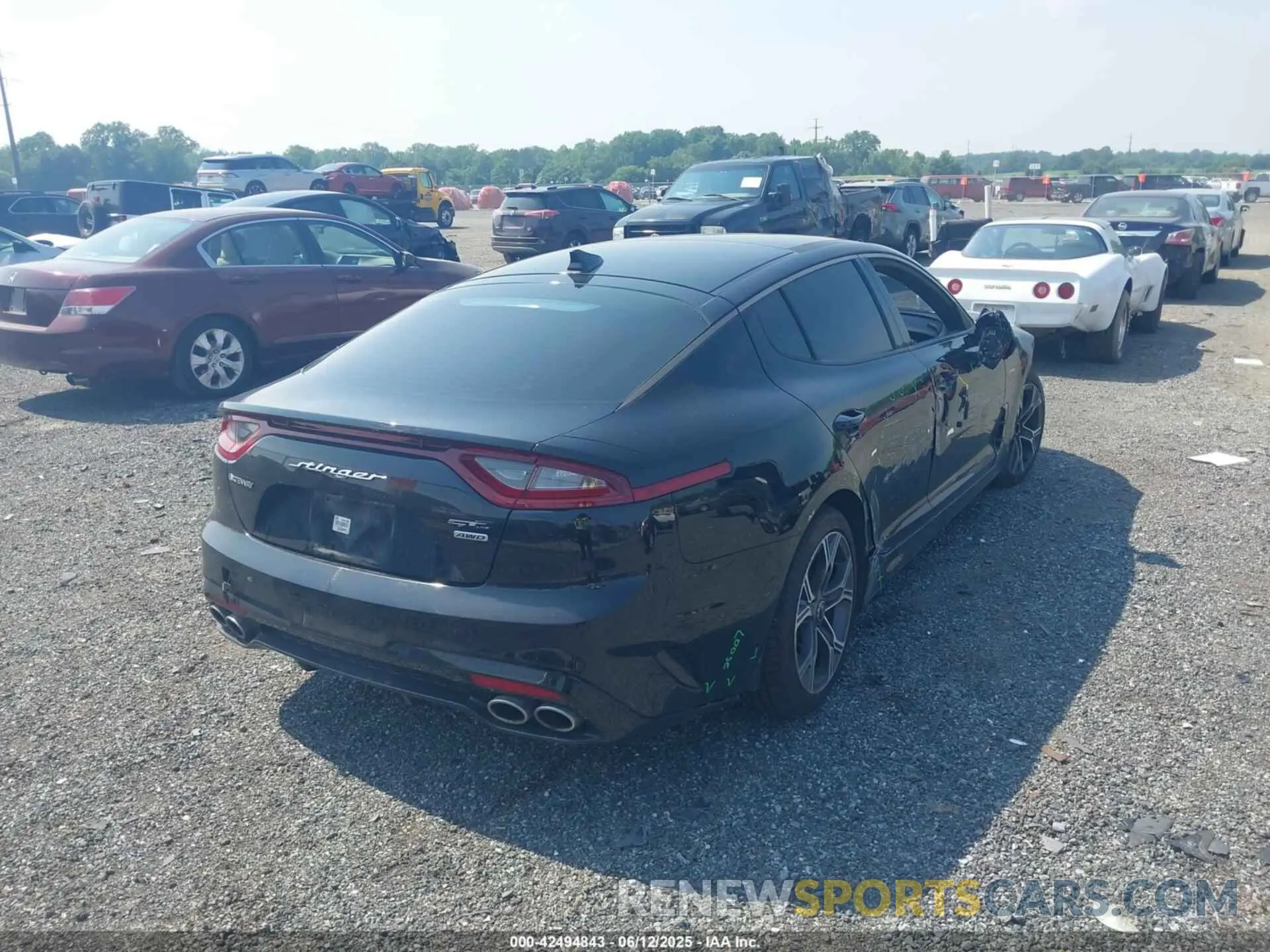 4 Photograph of a damaged car KNAE15LA1L6077401 KIA STINGER 2020