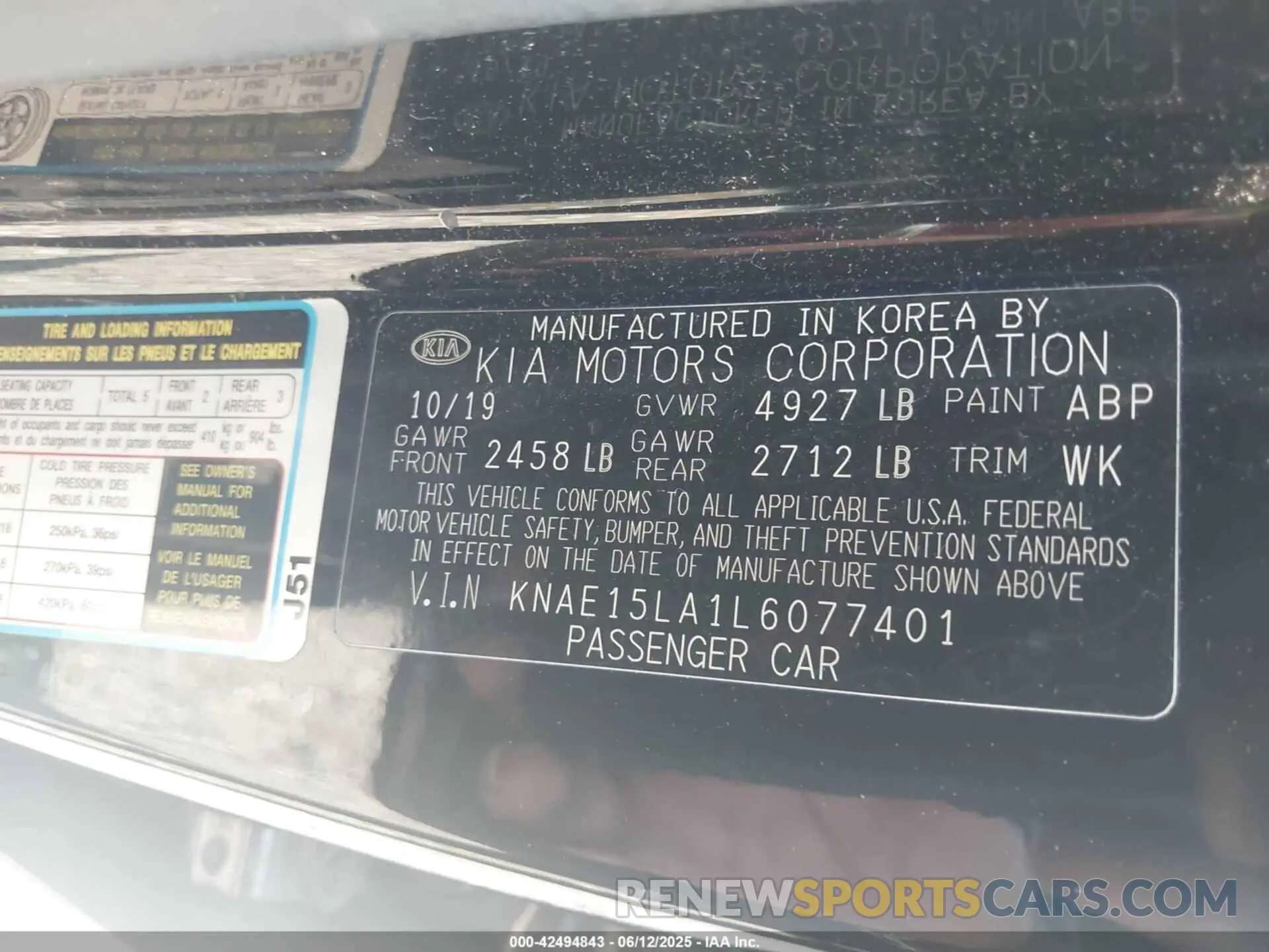 9 Photograph of a damaged car KNAE15LA1L6077401 KIA STINGER 2020