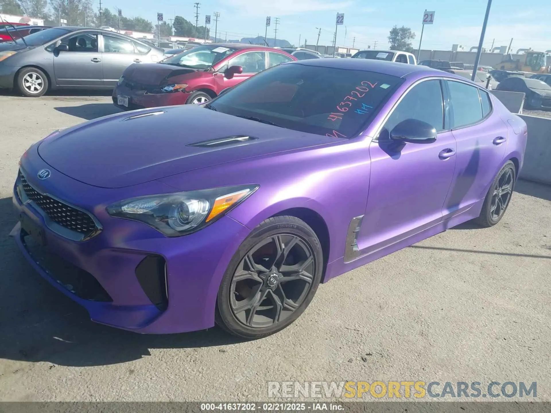 2 Photograph of a damaged car KNAE15LA1L6078533 KIA STINGER 2020