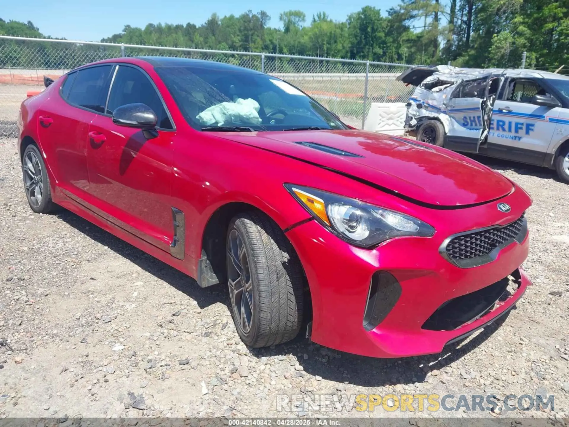 1 Photograph of a damaged car KNAE15LA4L6084309 KIA STINGER 2020