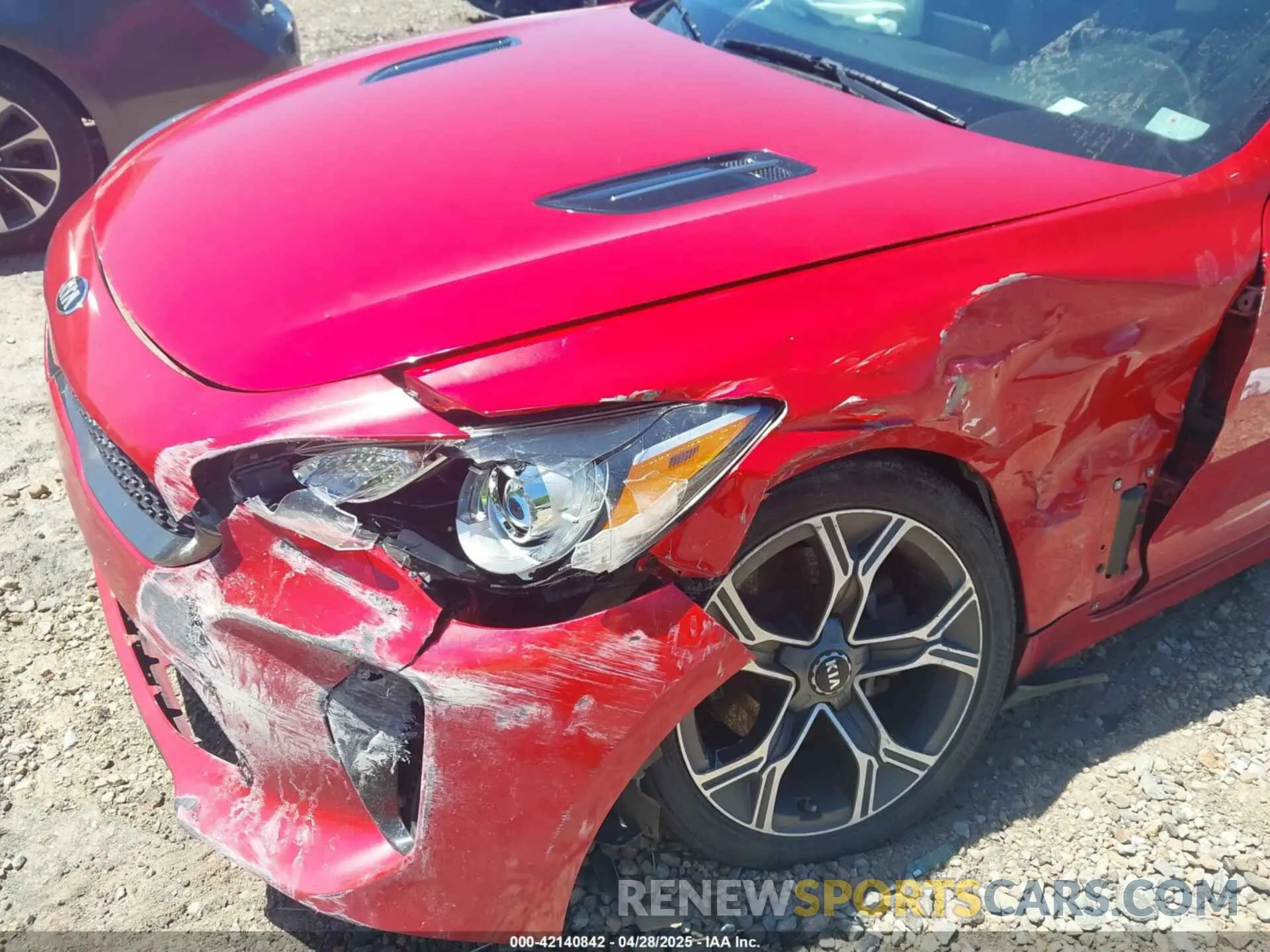 18 Photograph of a damaged car KNAE15LA4L6084309 KIA STINGER 2020