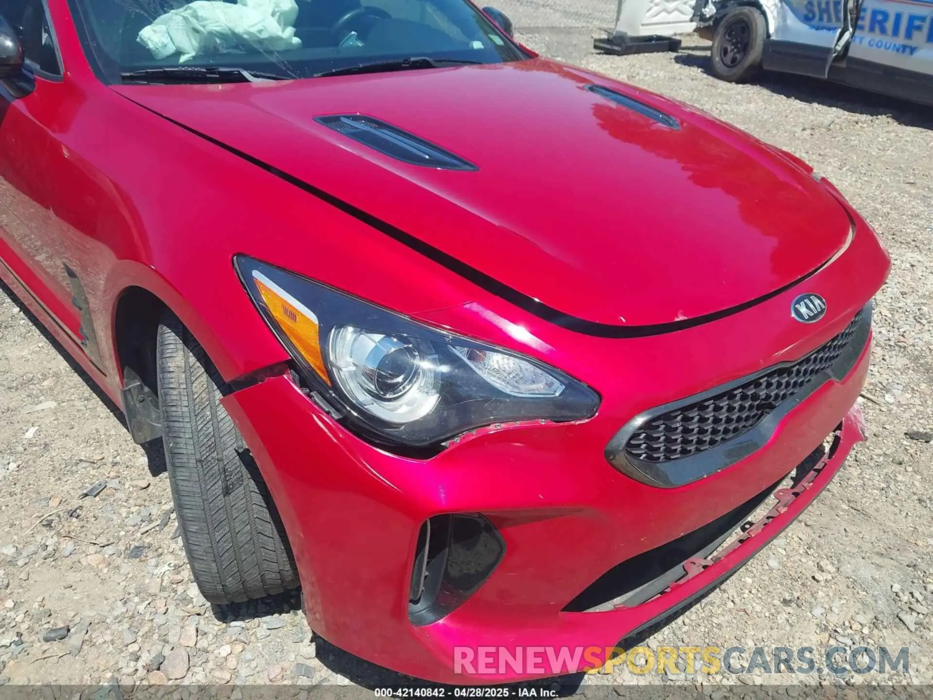 6 Photograph of a damaged car KNAE15LA4L6084309 KIA STINGER 2020