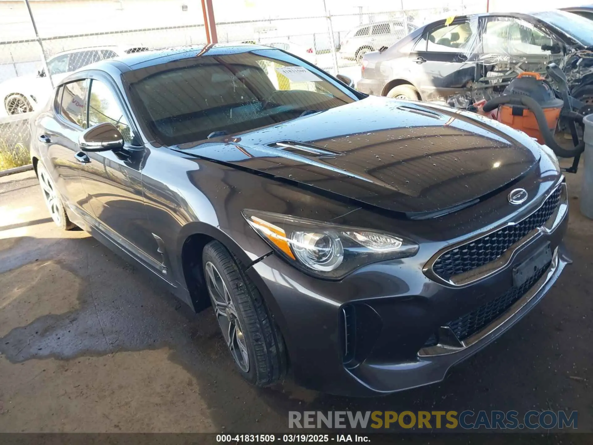 1 Photograph of a damaged car KNAE15LA7L6074843 KIA STINGER 2020