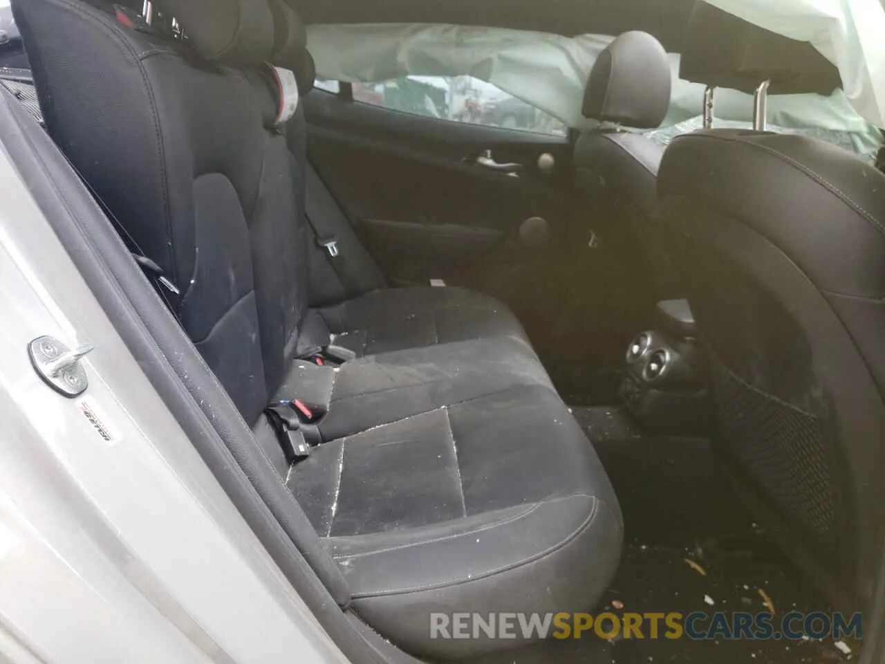 10 Photograph of a damaged car KNAE15LA9M6093105 KIA STINGER 2020