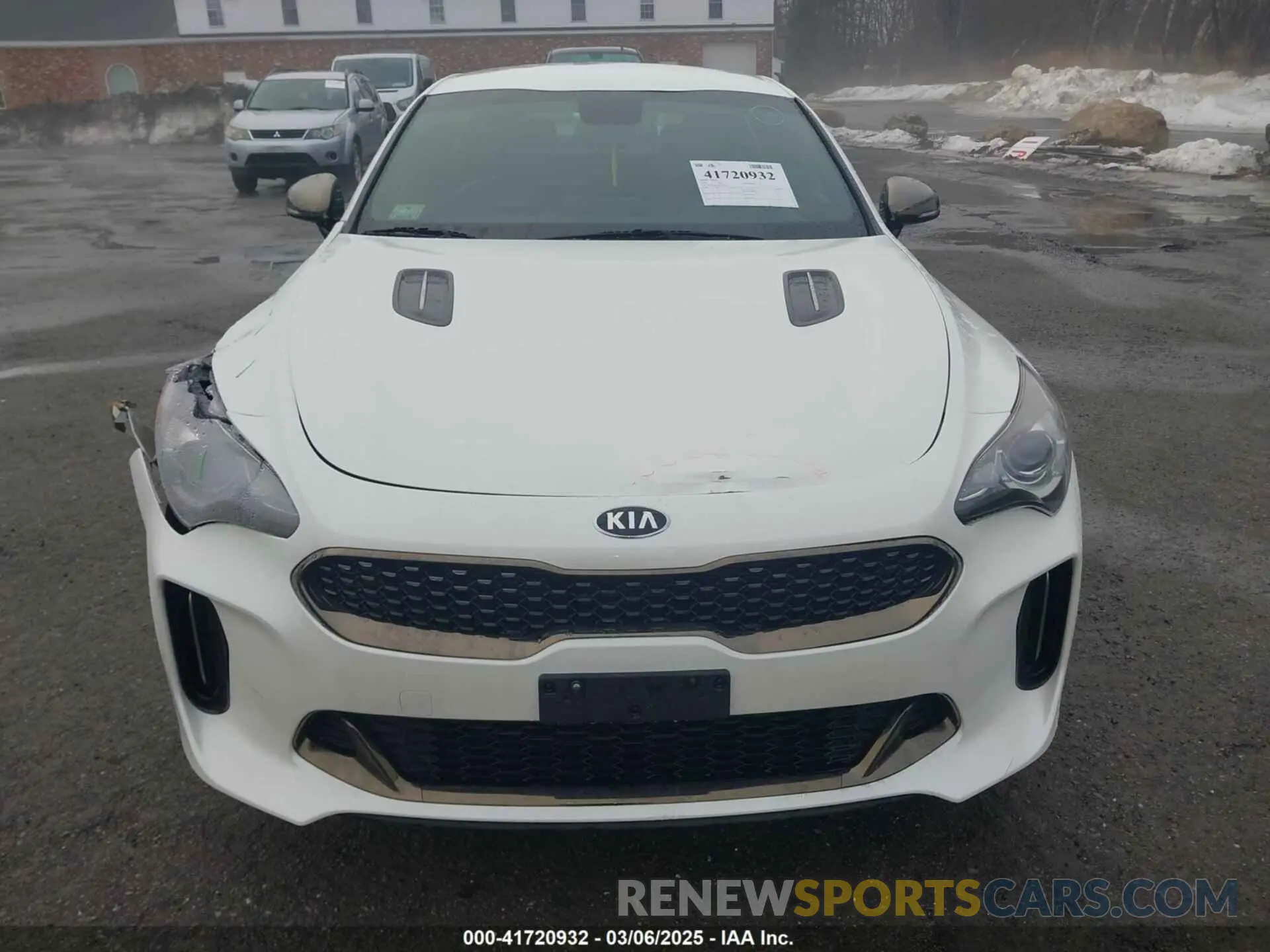 19 Photograph of a damaged car KNAE15LAXL6073797 KIA STINGER 2020