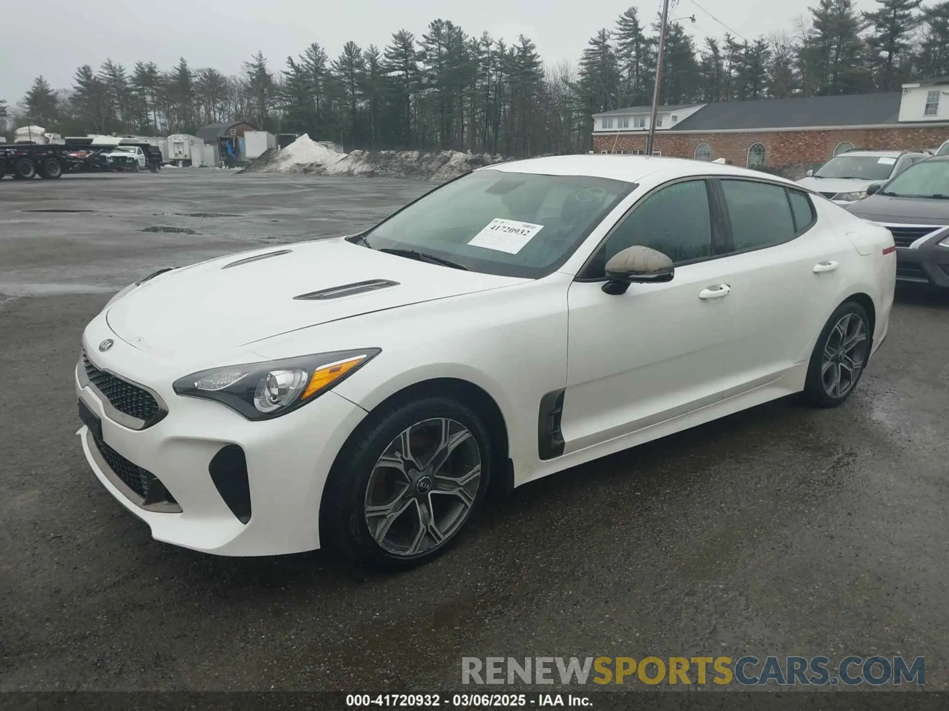 2 Photograph of a damaged car KNAE15LAXL6073797 KIA STINGER 2020